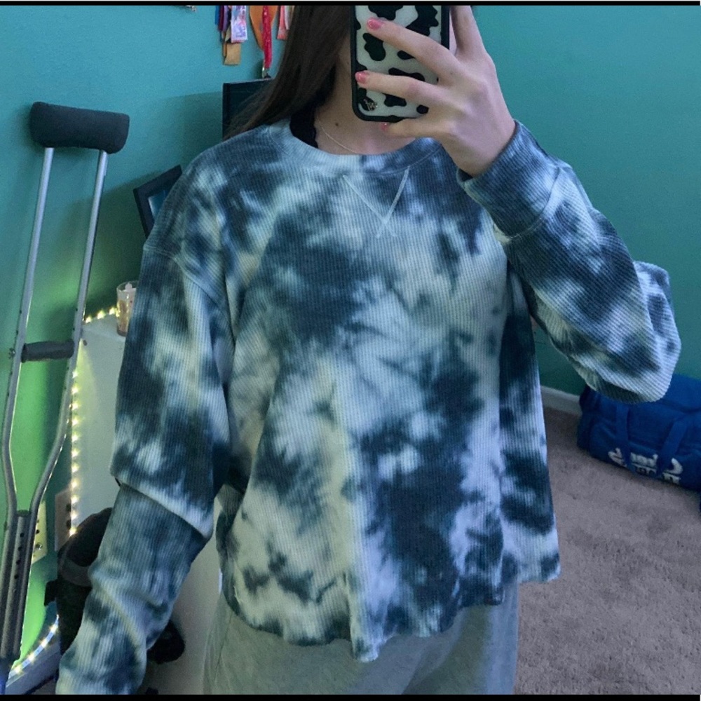 brand new holister sweater